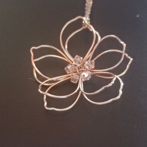 Flower necklace